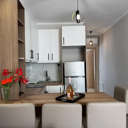 Noemi Apartment Prínos