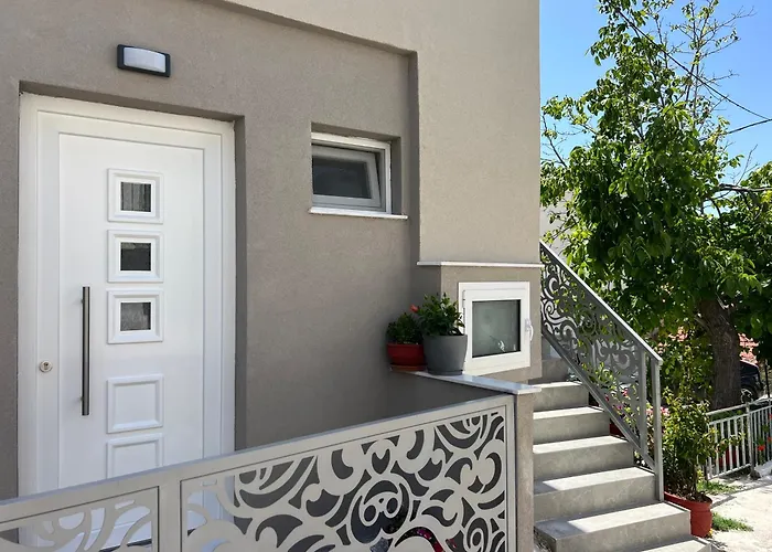 Noemi * Prinos (Thasos)